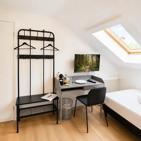 Apartment Crown Living Basic - Self Check-in - Free Parking - Highspeed Wifi - Ideal For And Work Fussach