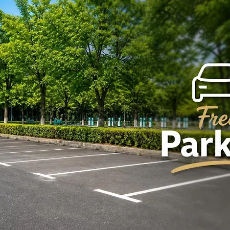 Crown Living Basic - Self Check-in - Free Parking - Highspeed Wifi - Ideal For And Work Apartment